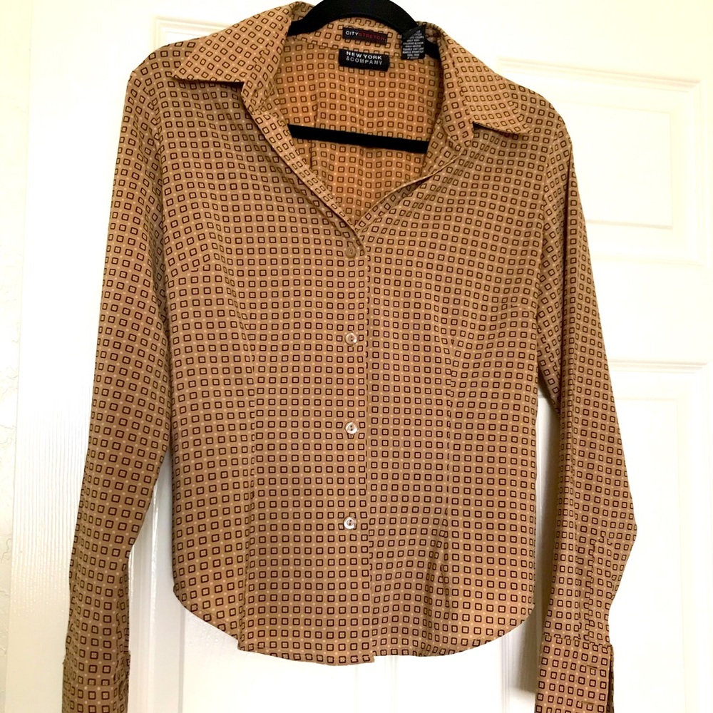 New York and company button up blouse.